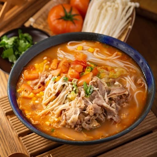 番茄金针菇肥牛米线 Tomato Rice Noodle Soup with beef and Enoki Mushroom.Order Online